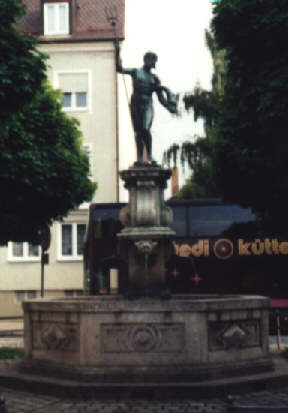 Foto vom Neptunbrunnen auf dem Jakobsplatz