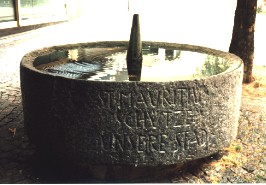 Foto vom plätschernden Mauritiusbrunnen in Ingolstadt